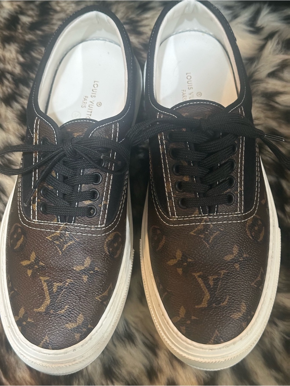 Louis Vuitton Richelieu Brown/Black Lace Up Sneaker-Men’s 7.5/Women’s 9-9.5 - Picture 1 of 9